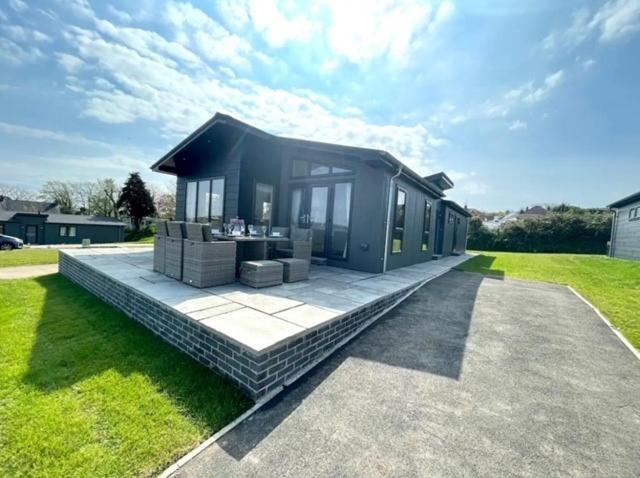 *Luxury Holiday Home With Hot Tub Close To Beach* Penally Exterior photo